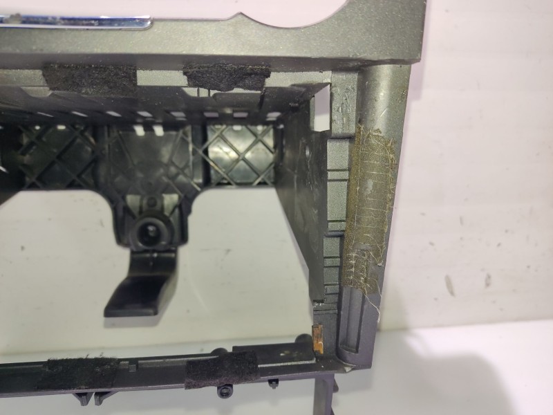 Recambio de moldura para ford mondeo iii (b5y) 2.0 tdci referencia OEM IAM 4S7118522 4S7118522CCW 