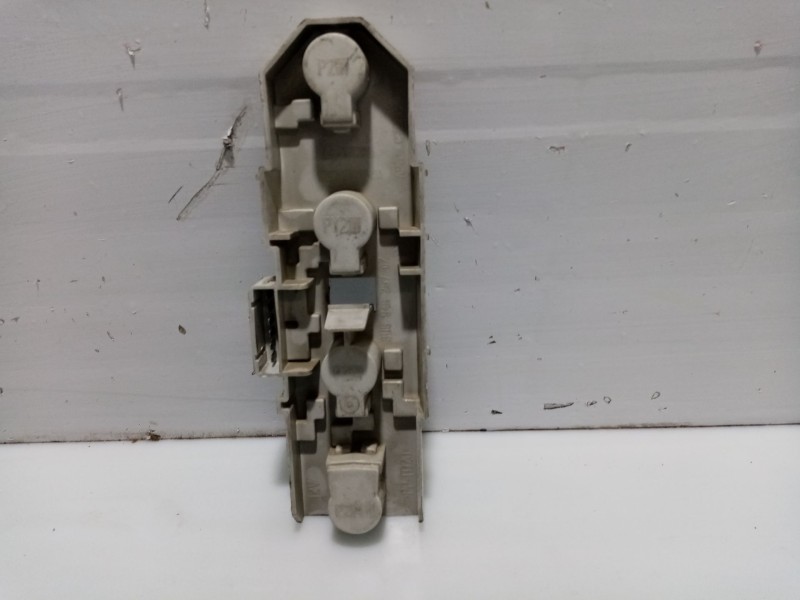 Recambio de portalamparas para skoda superb i (3u4) 1.9 tdi referencia OEM IAM 3U59452570Z  