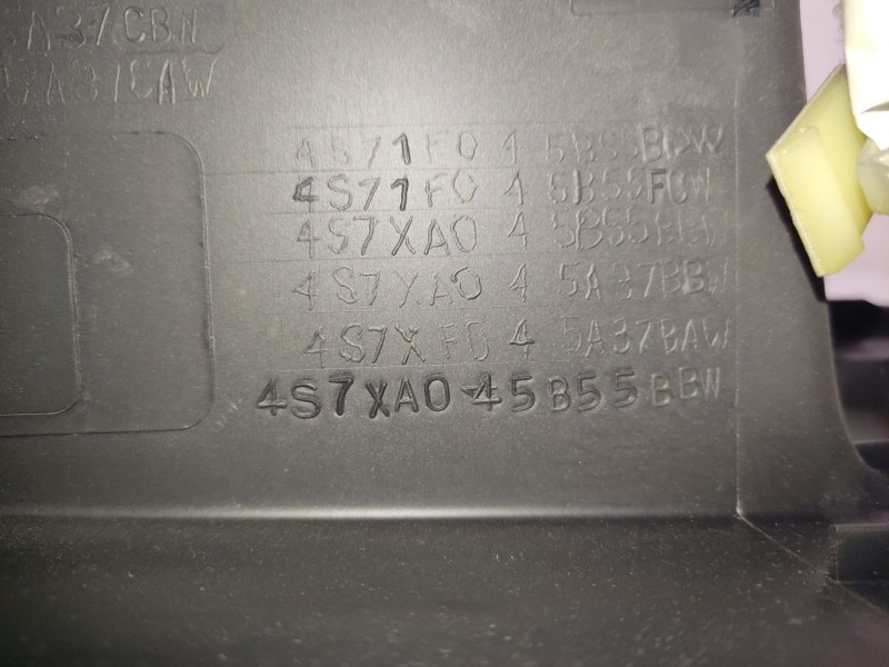 Recambio de consola central para ford mondeo iii (b5y) 2.0 tdci referencia OEM IAM 4S7XA045B55 1300482 