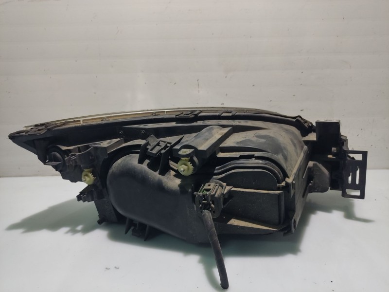 Recambio de faro izquierdo para ford mondeo iii (b5y) 2.0 tdci referencia OEM IAM 1S7113006SE 1435624 0301174203