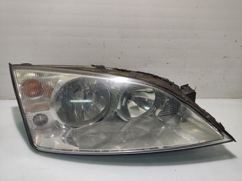 Recambio de faro derecho para ford mondeo iii (b5y) 2.0 tdci referencia OEM IAM 1S7113005SE 0301174204 
