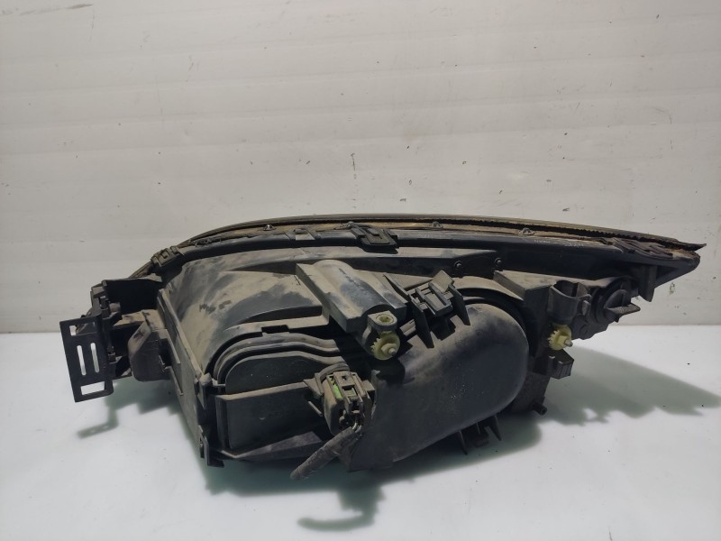 Recambio de faro derecho para ford mondeo iii (b5y) 2.0 tdci referencia OEM IAM 1S7113005SE 0301174204 