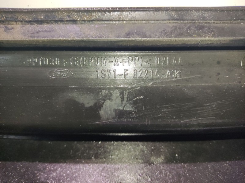 Recambio de moldura para ford mondeo iii (b5y) 2.0 tdci referencia OEM IAM   