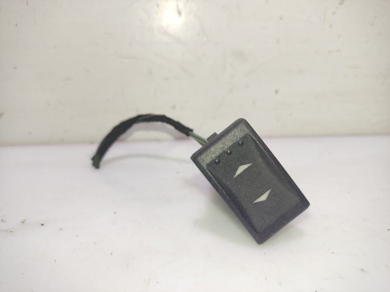 Recambio de mando elevalunas trasero izquierdo para ford mondeo iii (b5y) 2.0 tdci referencia OEM IAM 1S7T14529AB  