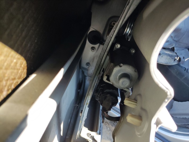 Recambio de elevalunas trasero izquierdo para ford mondeo iii (b5y) 2.0 tdci referencia OEM IAM 1320875  