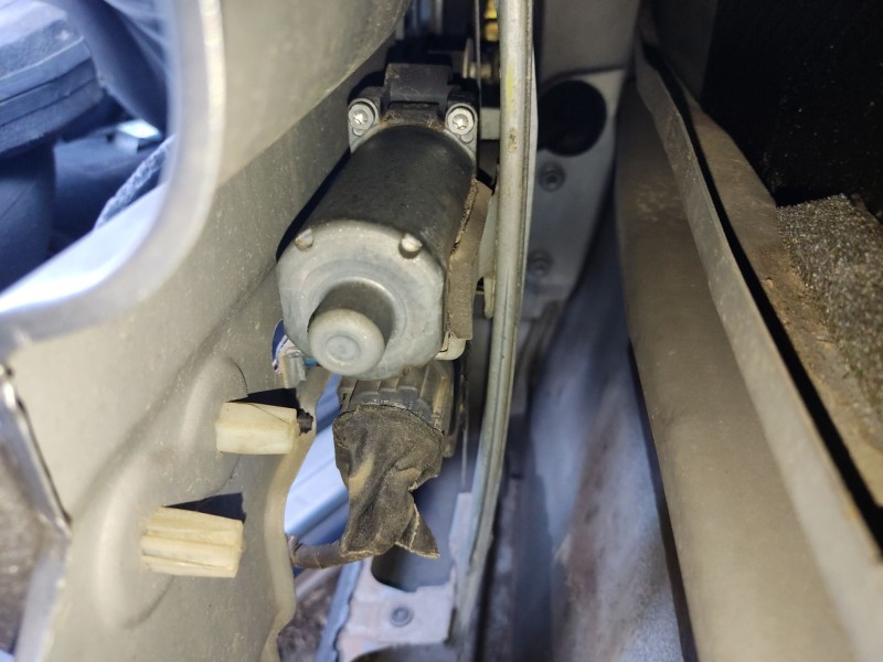 Recambio de elevalunas trasero derecho para ford mondeo iii (b5y) 2.0 tdci referencia OEM IAM 1320873  