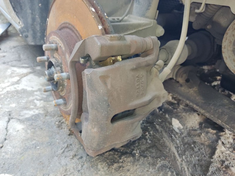 Recambio de pinza freno delantera derecha para ford mondeo iii (b5y) 2.0 tdci referencia OEM IAM 1126716  