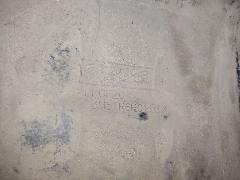 Recambio de cubrecarter para volkswagen passat b5.5 (3b3) 1.9 tdi 4motion referencia OEM IAM 3M51R6P013CX  