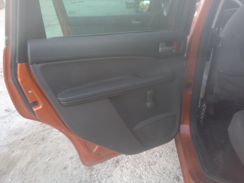 ford focus c-max (dm2) del año 2004