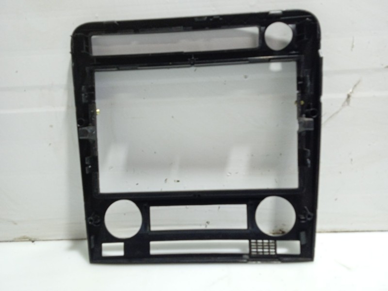 Recambio de moldura para seat ibiza iii (6l1) 1.4 tdi referencia OEM IAM 6L1858071K  