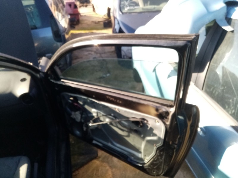 Recambio de puerta delantera derecha para seat ibiza iii (6l1) 1.4 tdi referencia OEM IAM 6L3831056R  