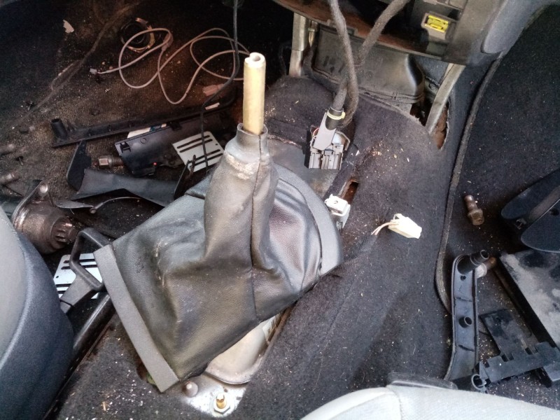 Recambio de palanca cambio para seat ibiza iii (6l1) 1.4 tdi referencia OEM IAM 1J0711112E  