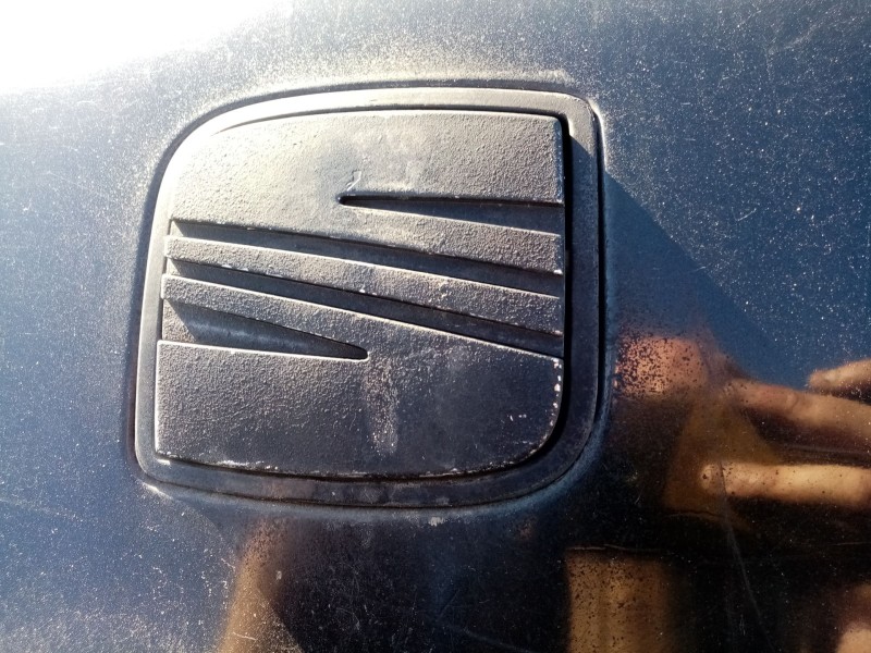 Recambio de maneta porton para seat ibiza iii (6l1) 1.4 tdi referencia OEM IAM 6L6827565C  