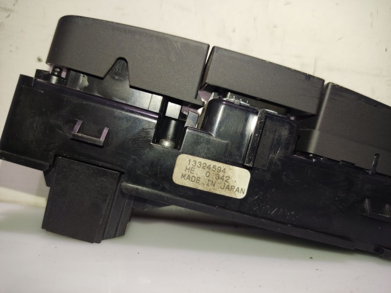 Recambio de warning para opel insignia a (g09) 2.0 cdti (68) referencia OEM IAM 13324594  