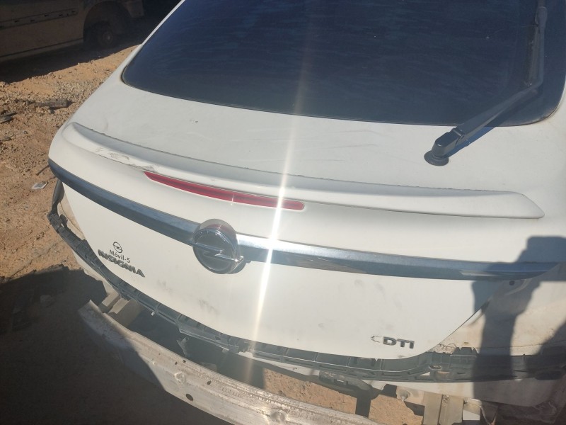 Recambio de aleron trasero para opel insignia a (g09) 2.0 cdti (68) referencia OEM IAM 13266863  