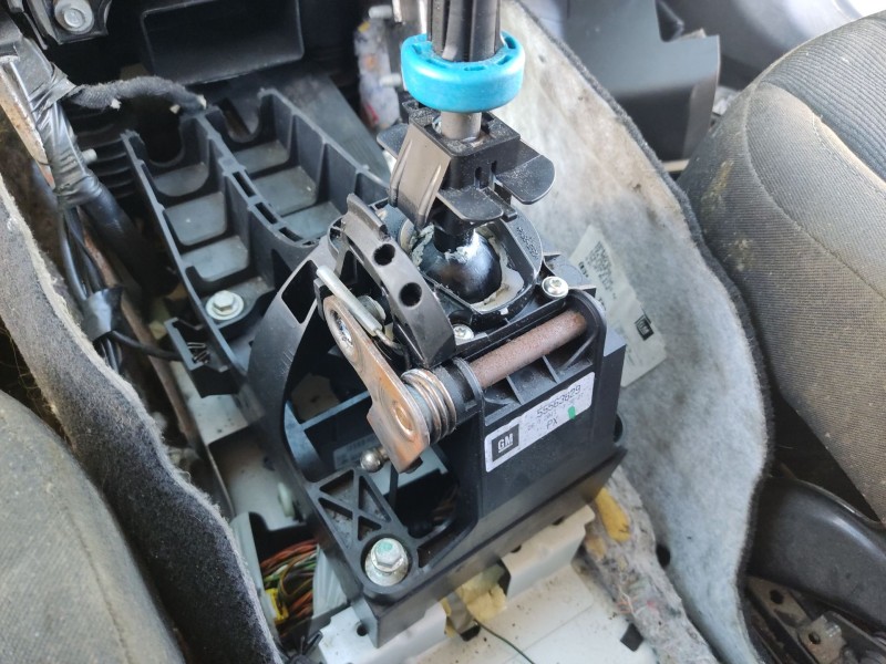 Recambio de palanca cambio para opel insignia a (g09) 2.0 cdti (68) referencia OEM IAM 55563829  