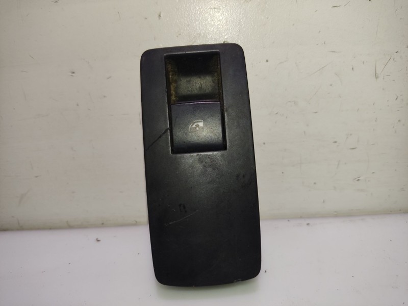 Recambio de mando elevalunas trasero derecho para opel insignia a (g09) 2.0 cdti (68) referencia OEM IAM 13301888  