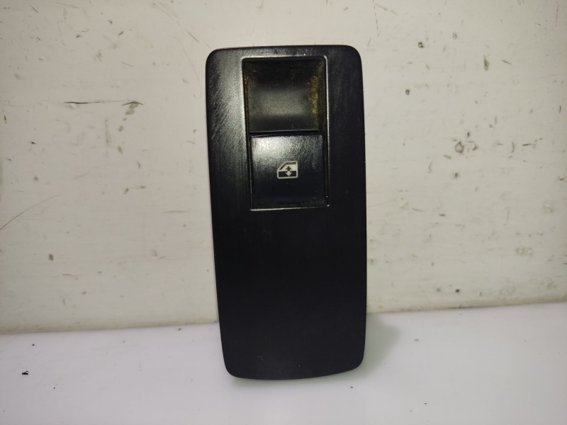 Recambio de mando elevalunas trasero izquierdo para opel insignia a (g09) 2.0 cdti (68) referencia OEM IAM 13301888  