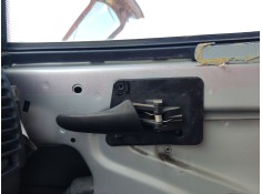 Recambio de maneta interior delantera derecha para opel omega b (v94) 2.5 td (f69, m69, p69) referencia OEM IAM 90457124  