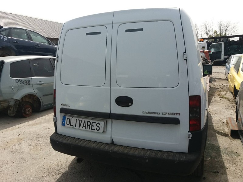 opel combo (corsa c) 1.7 16v cdti   |   0.01 - ... | 2001 | 101 cv / 74 kw del año 2001