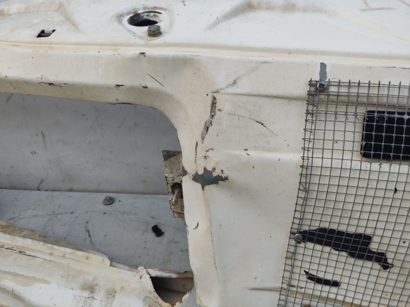 Recambio de panel frontal para iveco daily caja abierta / volquete 2.8 diesel referencia OEM IAM 93937476  