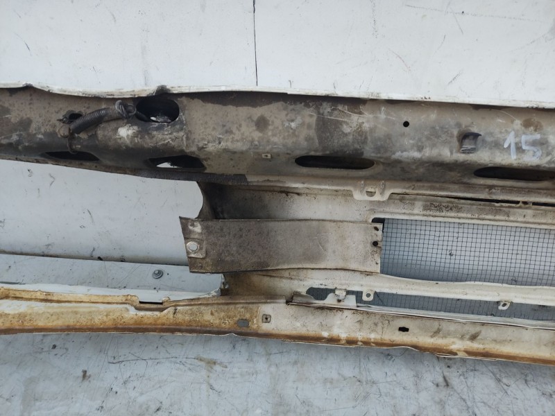 Recambio de panel frontal para iveco daily caja abierta / volquete 2.8 diesel referencia OEM IAM 93937476  