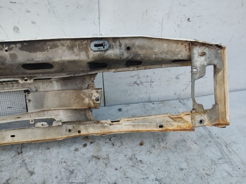 Recambio de panel frontal para iveco daily caja abierta / volquete 2.8 diesel referencia OEM IAM 93937476  