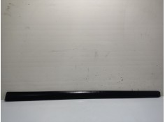Recambio de moldura puerta delantera derecha para renault laguna ii (bg0/1_) 1.9 dci (bg1a, bg1v) referencia OEM IAM 9634011077 