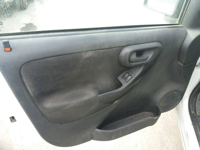 opel combo (corsa c) 1.7 16v cdti   |   0.01 - ... | 2001 | 101 cv / 74 kw del año 2001