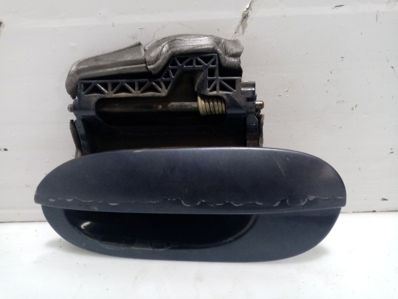 Recambio de maneta exterior trasera izquierda para bmw 5 (e39) 520 i referencia OEM IAM 51228245465  