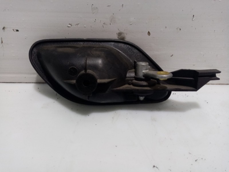 Recambio de maneta interior trasera izquierda para bmw 5 (e39) 520 i referencia OEM IAM 51218226049  