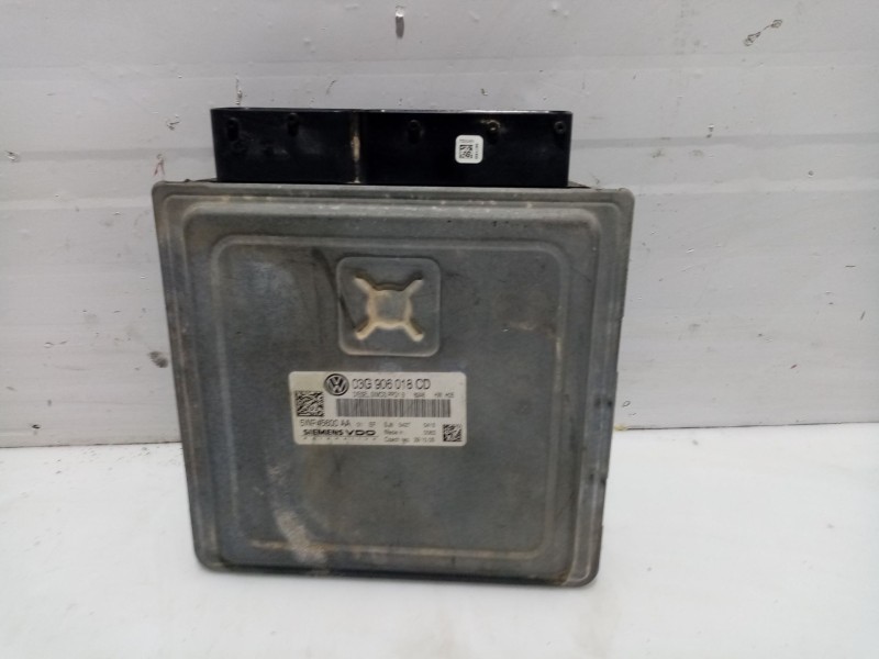 Recambio de centralita motor uce para volkswagen passat berlina (3c2) highline referencia OEM IAM 03G906018CD 5WP45600AA 