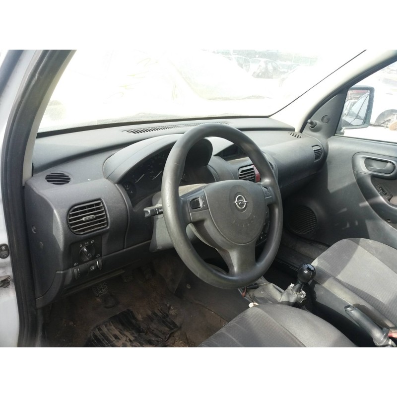 opel combo (corsa c) 1.7 16v cdti   |   0.01 - ... | 2001 | 101 cv / 74 kw del año 2001