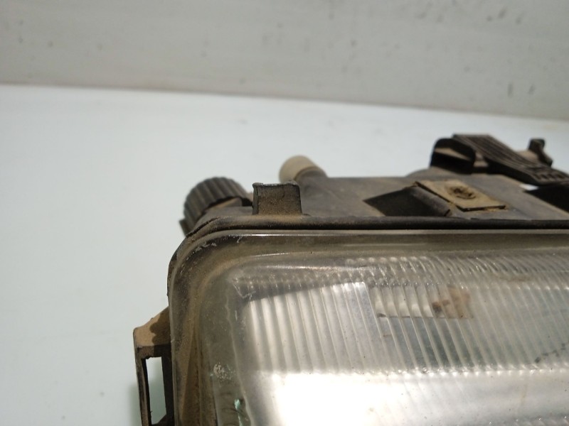 Recambio de faro derecho para renault 19 hatchback (b/c53) referencia OEM IAM 7701036028  