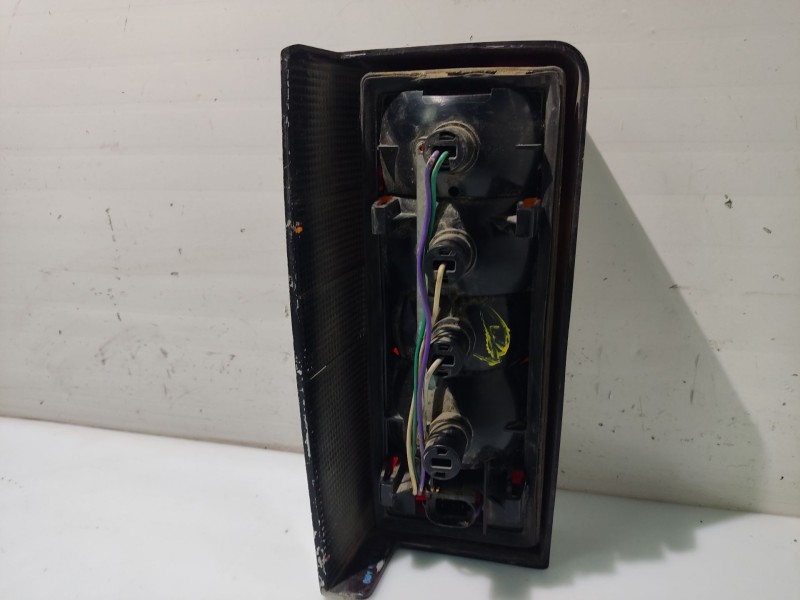 Recambio de piloto trasero derecho para renault espace (j11) referencia OEM IAM 1532517PTD   Recambio de piloto trasero derecho para renault espace (j11) referencia OEM IAM 1532517PTD