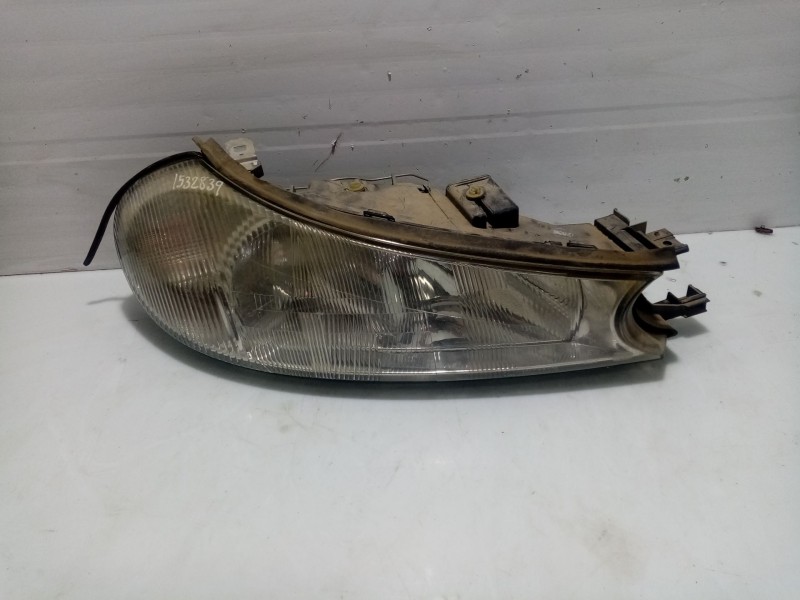 Recambio de faro derecho para ford mondeo berlina (gd) referencia OEM IAM 1056277  1110514