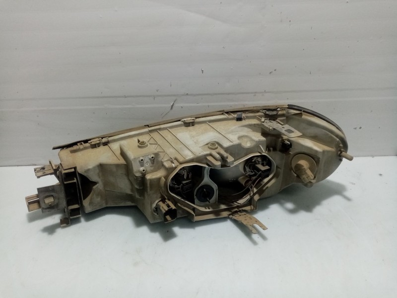 Recambio de faro derecho para ford mondeo berlina (gd) referencia OEM IAM 1110514  1056277