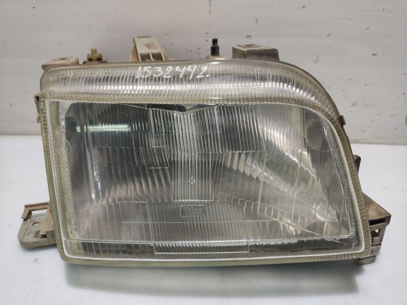 Recambio de faro derecho para renault clio i fase i+ii (b/c57) referencia OEM IAM 7701034147  