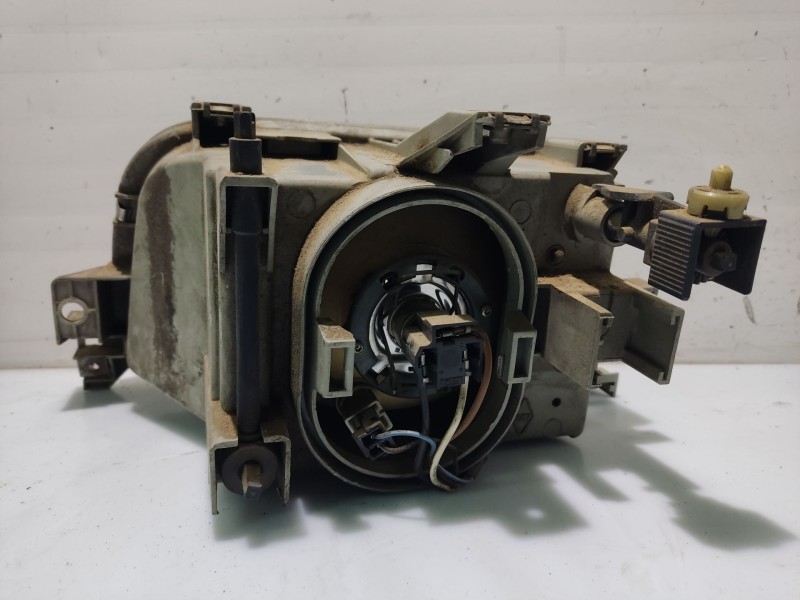 Recambio de faro derecho para renault clio i fase i+ii (b/c57) referencia OEM IAM 7701034147  