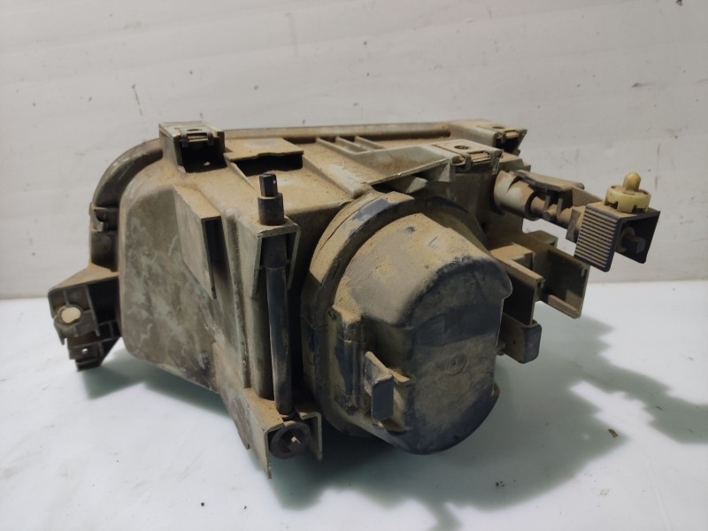 Recambio de faro derecho para renault clio i fase i+ii (b/c57) referencia OEM IAM 7701034147  