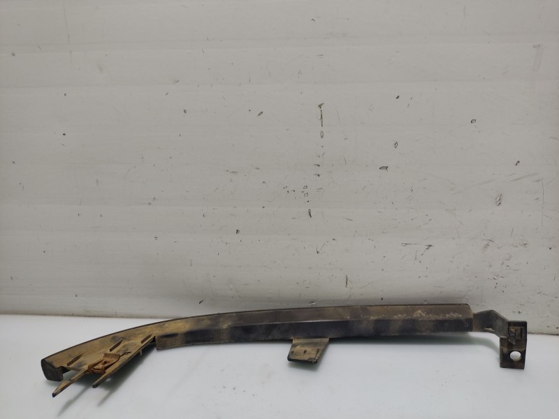 Recambio de moldura para renault clio i fase i+ii (b/c57) referencia OEM IAM 7700797658  