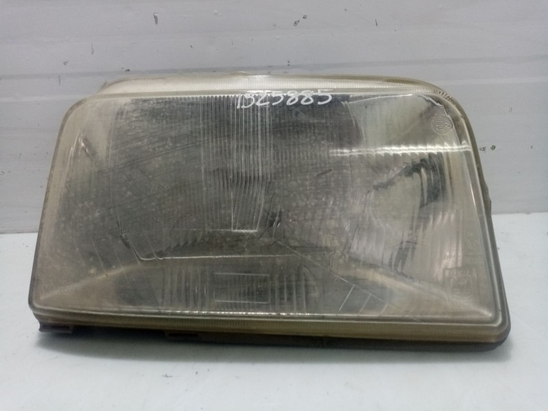 Recambio de faro derecho para renault 5 (b/c40) referencia OEM IAM 770135231  