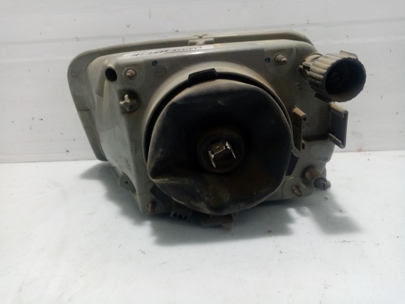 Recambio de faro derecho para renault rapid/express (f40) referencia OEM IAM 7701035231   Recambio de faro derecho para renault rapid/express (f40) referencia OEM IAM 7701035231