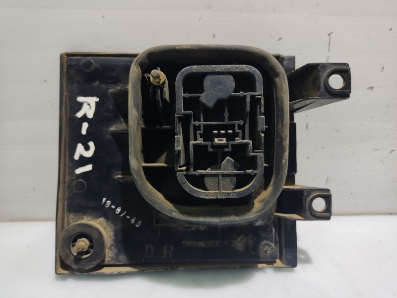 Recambio de piloto trasero derecho para renault 21 berlina (b/l48) referencia OEM IAM PTDINT19861989  