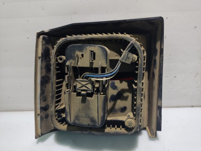 Recambio de piloto trasero derecho para renault 21 berlina (b/l48) referencia OEM IAM PTDR2119861989  