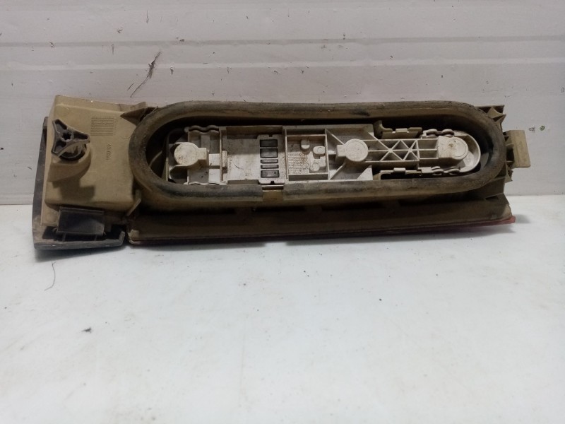 Recambio de piloto trasero izquierdo para renault super 5 referencia OEM IAM 5519841996  