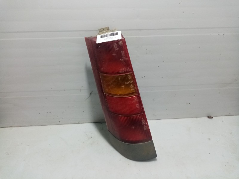 Recambio de piloto trasero izquierdo para renault super 5 referencia OEM IAM 5519841996  