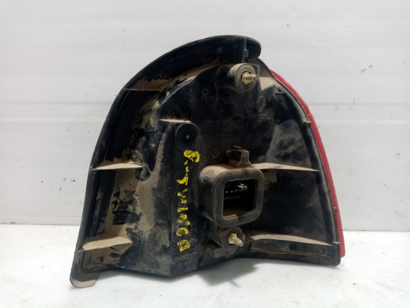 Recambio de piloto trasero izquierdo para renault twingo (co6) referencia OEM IAM 7700820013  