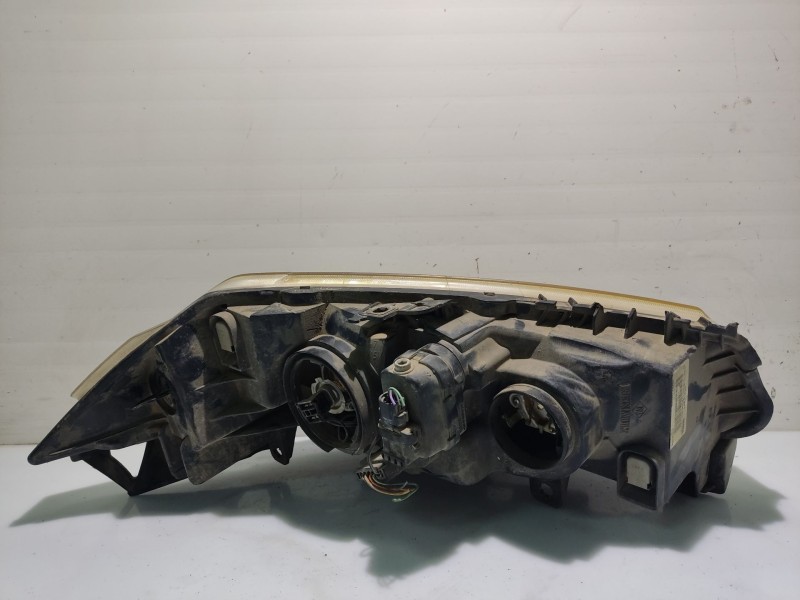 Recambio de faro izquierdo para renault megane ii berlina 3p referencia OEM IAM 7701064018 260604235R 