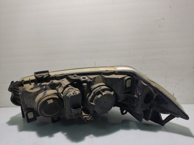 Recambio de faro derecho para renault megane ii berlina 3p referencia OEM IAM 7701064020 260108053R 